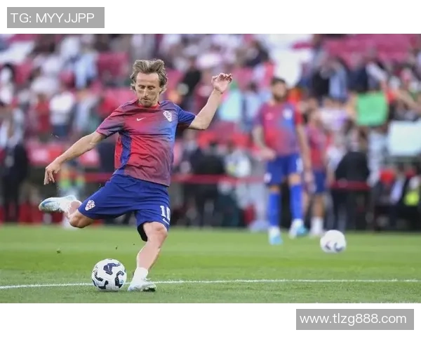 57号足球球星闪耀赛场成就传奇一生突破自我挑战未来荣耀