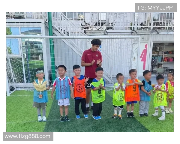 足球启蒙球星的成长之路如何影响孩子的运动兴趣和未来发展